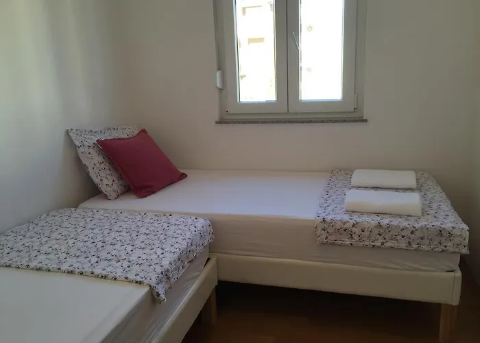 Apartment Nora Vodice
